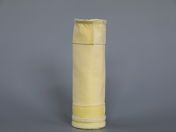 滌綸針刺氈濾袋厚度標(biāo)準(zhǔn)，滌綸針刺氈除塵濾袋,pps覆膜針刺氈除塵濾袋
